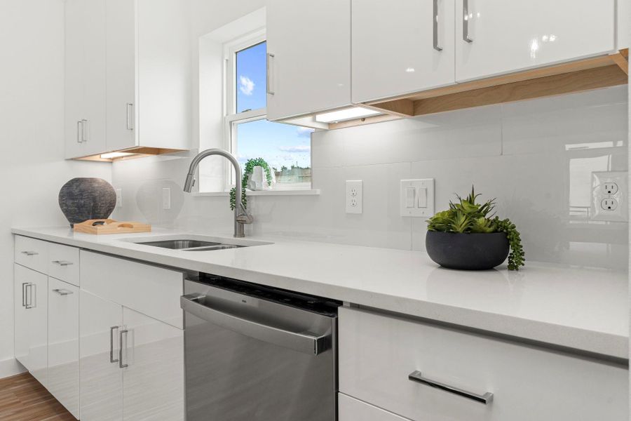 Image 43 of a home in .