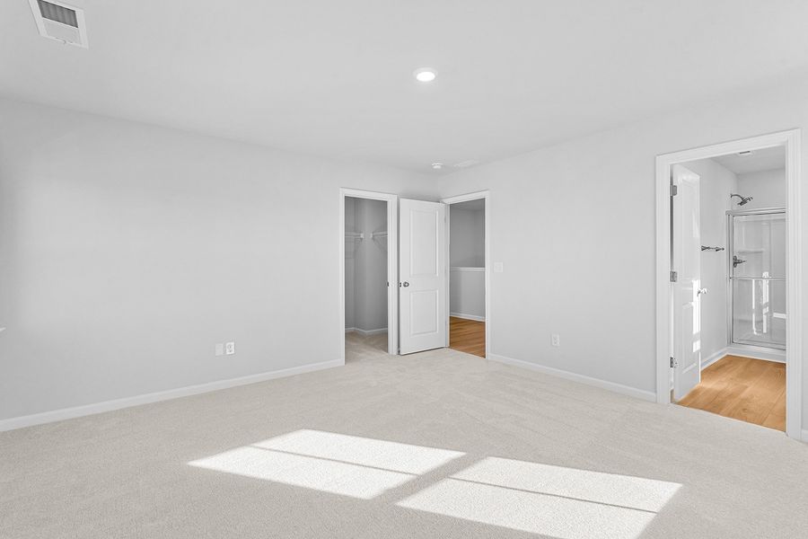 Spacious, unfurnished interior of a new home in Fieldstone, Lexington (Image 37). Spacious, unfurnished interior of a new home in Fieldstone, Lexington (Image 37).