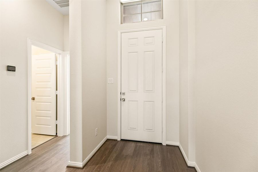 Spacious, unfurnished interior of a new home in Westland Ranch, League City (Image 25).