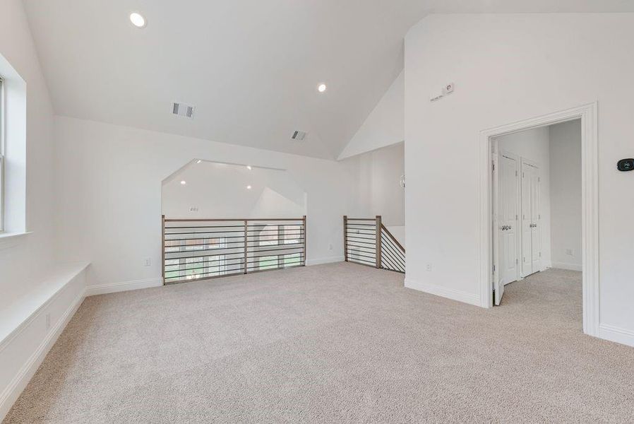 Spacious, unfurnished interior of a new home in Somerset Park, Rockwall (Image 18). Spacious, unfurnished interior of a new home in Somerset Park, Rockwall (Image 18).