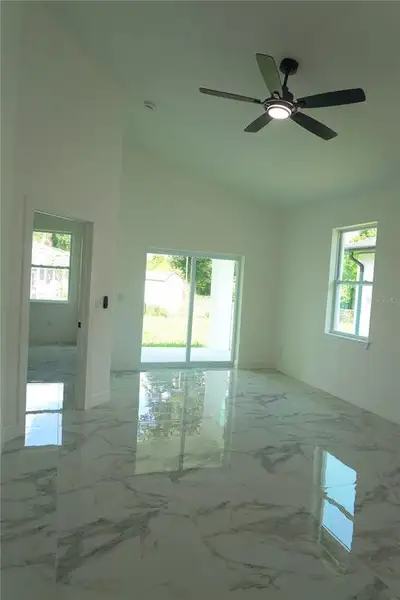Spacious, unfurnished interior of a new home in , Tampa (Image 51). Spacious, unfurnished interior of a new home in , Tampa (Image 51).