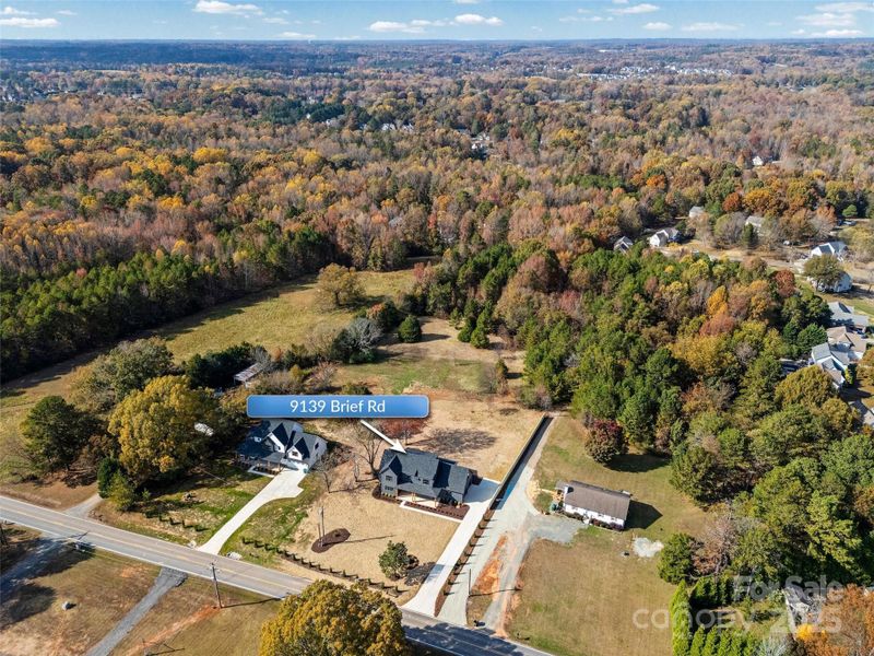 Close to All Mint Hill Has to Offer!!