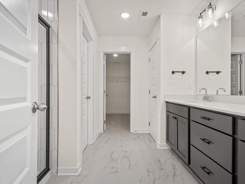 Furnished interior view inside a new home in Woods Crossing, Gallatin (Image 14).