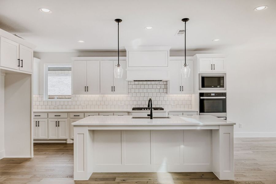 3121 Lacebark - Kitchen