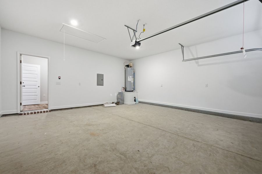 Spacious, unfurnished interior of a new home in McCarthy Estates, Defuniak Springs (Image 34). Spacious, unfurnished interior of a new home in McCarthy Estates, Defuniak Springs (Image 34).