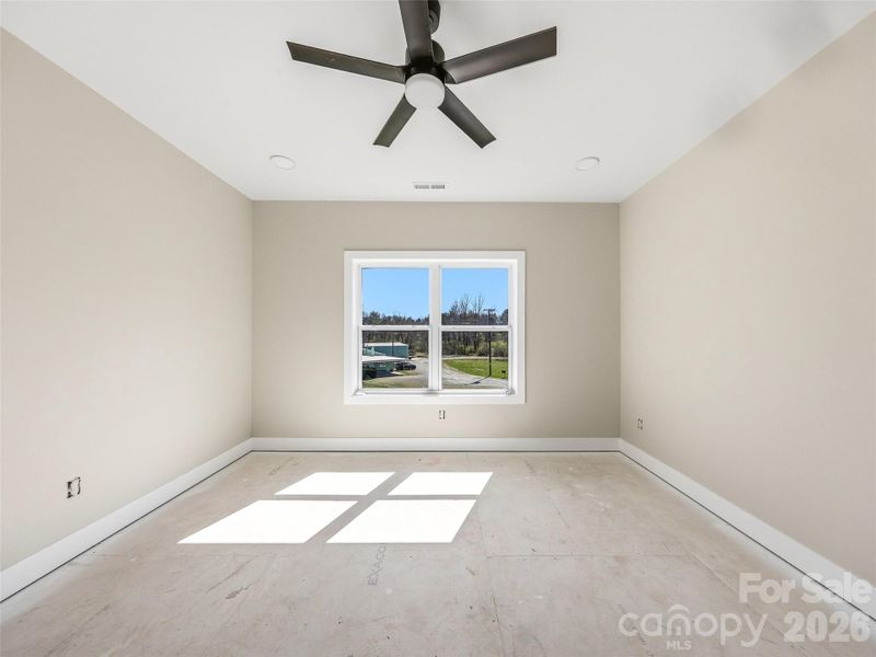 Spacious, unfurnished interior of a new home in , Brevard (Image 21).