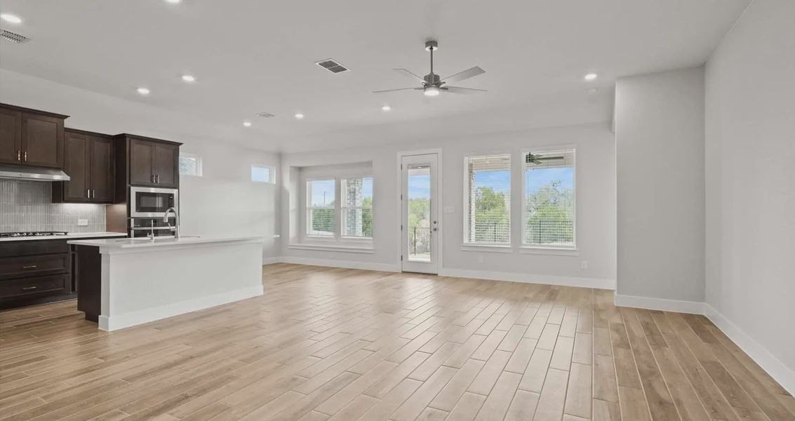 Representative unfurnished interior of a home built from the Aspen by Chesmar Homes in Village at Three Oaks, Seguin (Image 7).