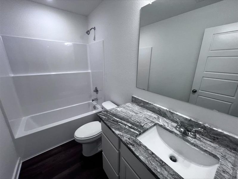 Furnished interior view inside a new home in Sterling Ridge, Huntsville (Image 4).