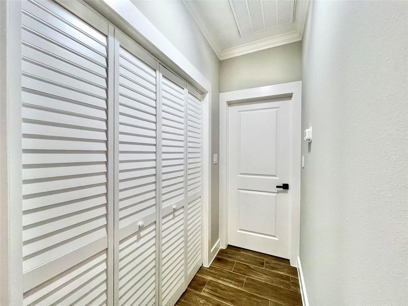 Spacious, unfurnished interior of a new home in , Santa Fe (Image 38).