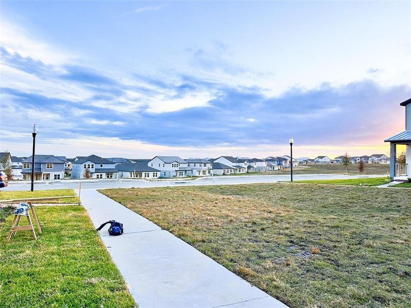 Community amenities in Silverleaf Reserve Bungalows, Winter Garden (Image 33).