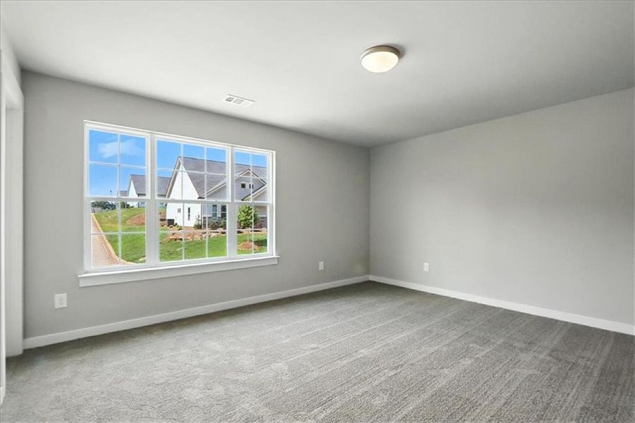 Spacious, unfurnished interior of a new home in , Jefferson (Image 28).
