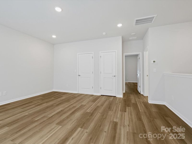 Spacious, unfurnished interior of a new home in Encore at Streamside - Classic Series, Waxhaw (Image 31).