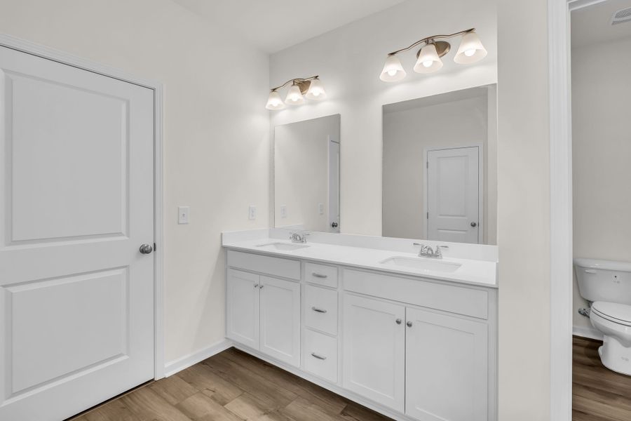 Double vanity in the primary en suite!