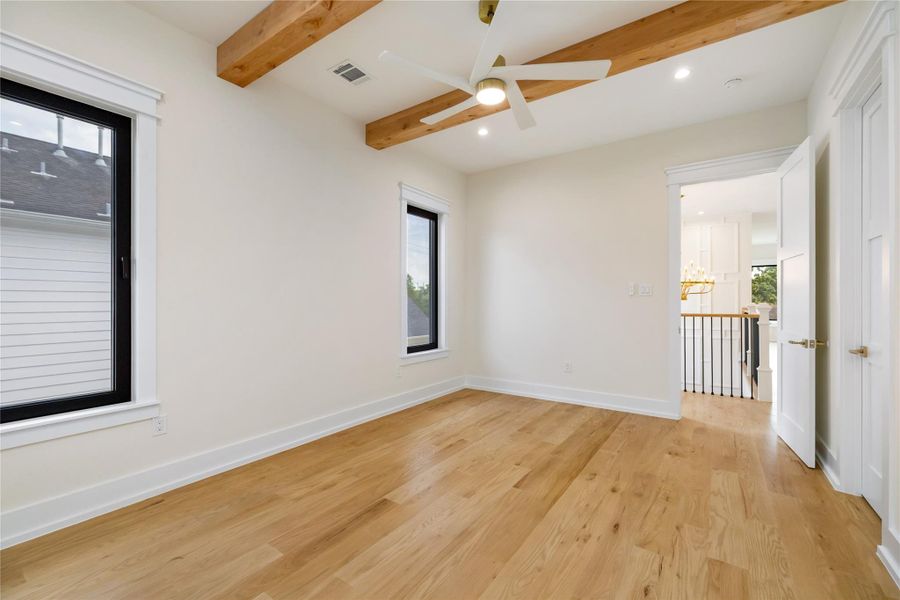 Spacious, unfurnished interior of a new home in , Houston (Image 23).
