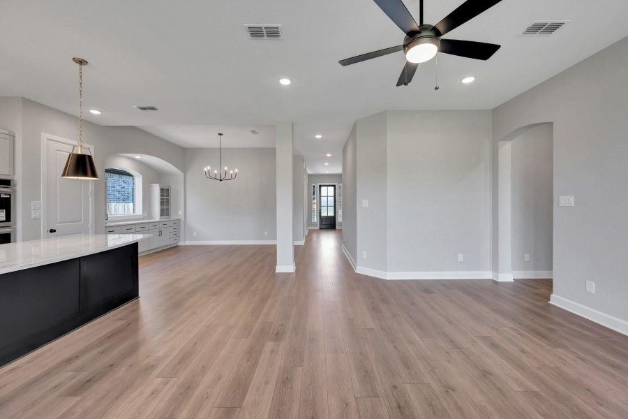 Spacious, unfurnished interior of a new home in Grand Central Park - Ascent Collection, Conroe (Image 19). Spacious, unfurnished interior of a new home in Grand Central Park - Ascent Collection, Conroe (Image 19).
