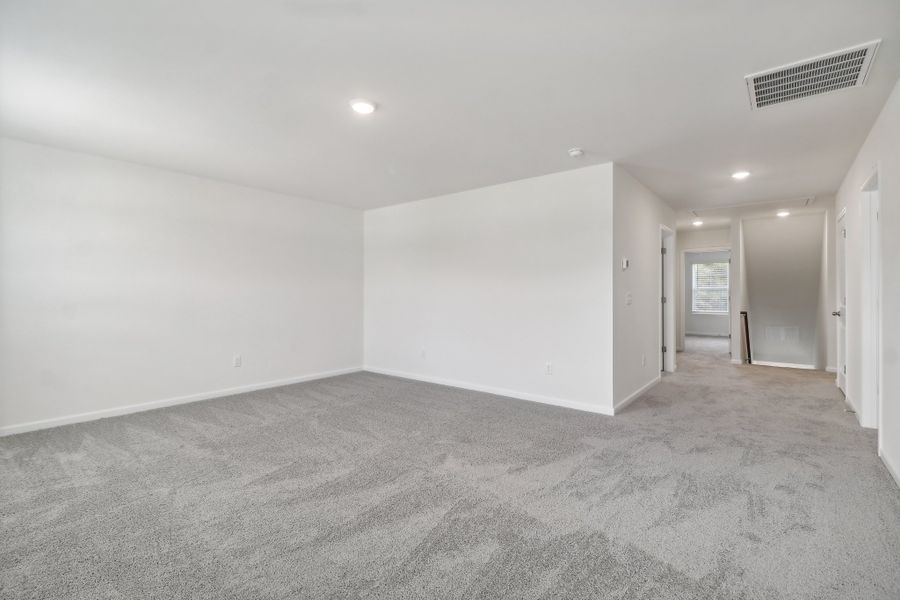Representative unfurnished interior of a home built from the Kingston ll by Great Southern Homes in Portrait Hills, Aiken (Image 38).