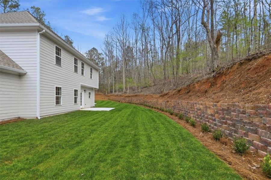 Exterior details and patio area of a home in , Villa Rica (Image 4).
