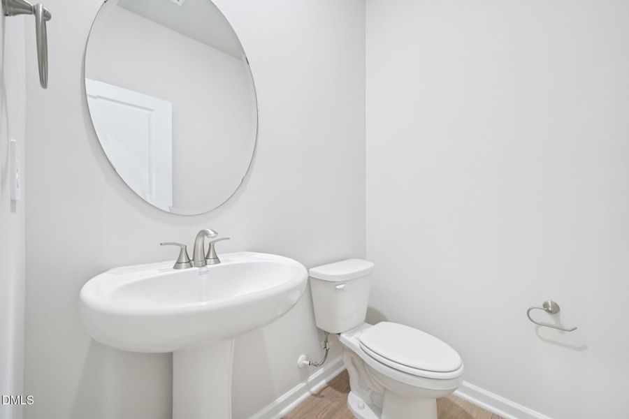 21-web-or-mls-Raleigh - Oak Manor - 713