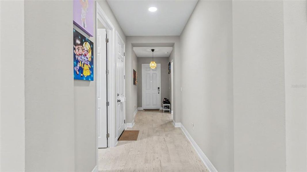 Spacious, unfurnished interior of a new home in , Lakeland (Image 23).
