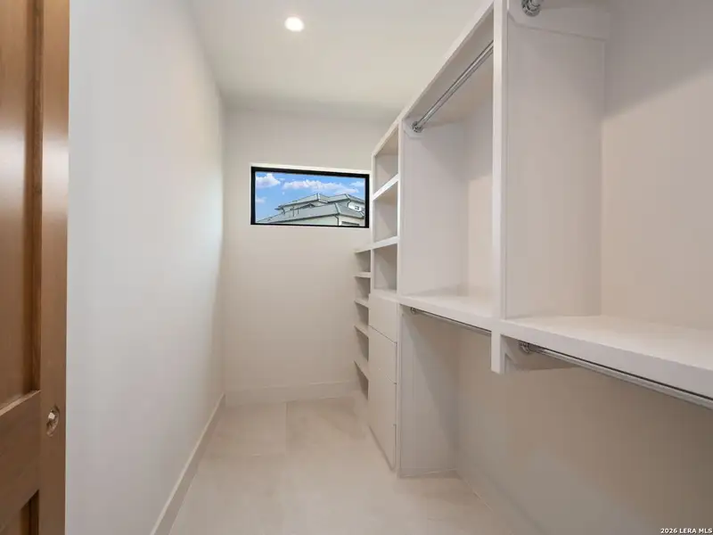 Image 48 of a home in .