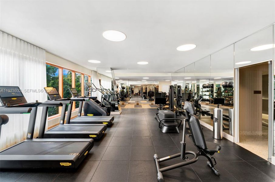 Community amenities in , Miami (Image 42).