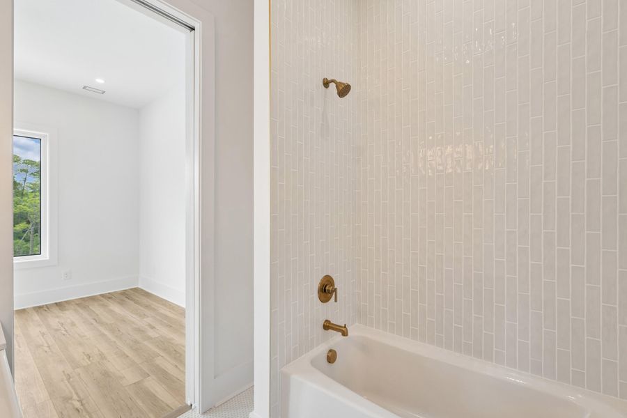 Image 108 of a home in .