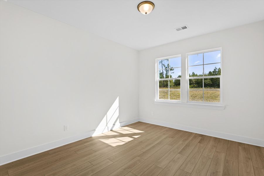 Spacious, unfurnished interior of a new home in Hancock Farms, Aiken (Image 37).
