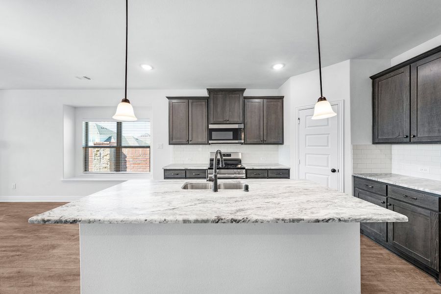 Furnished interior view inside a new home in Summerwood, Red Oak (Image 7).