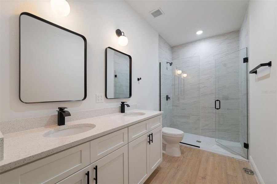 Furnished interior view inside a new home in , Ocala (Image 10).