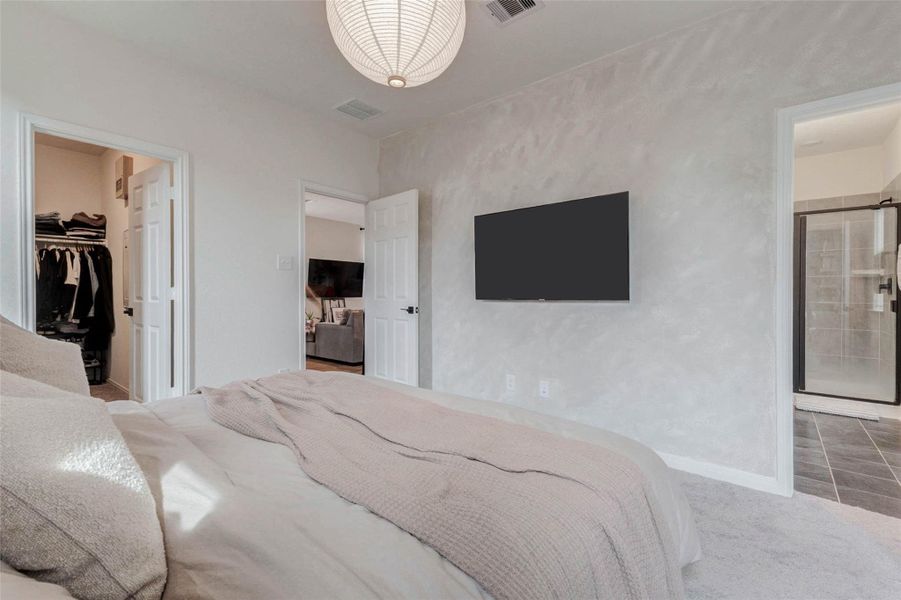 Furnished interior view inside a new home in , Katy (Image 31).