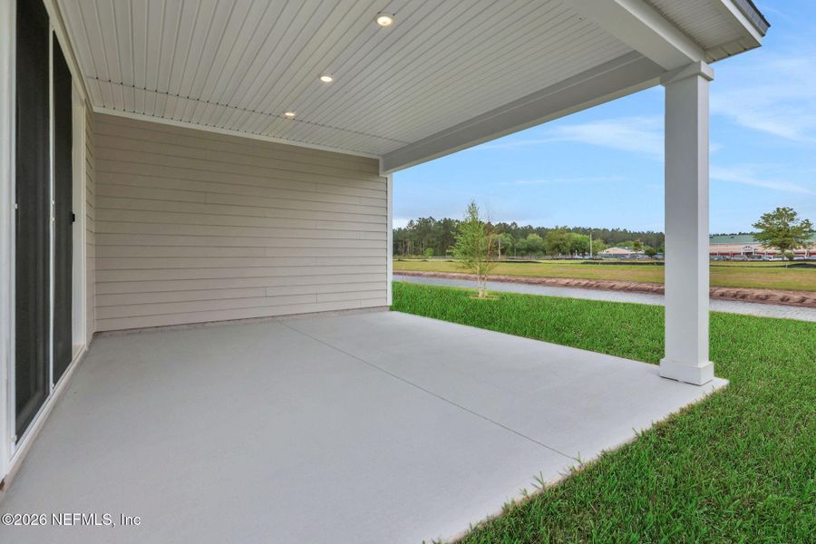 Exterior details and patio area of a home in Amberly, Green Cove Springs (Image 26).