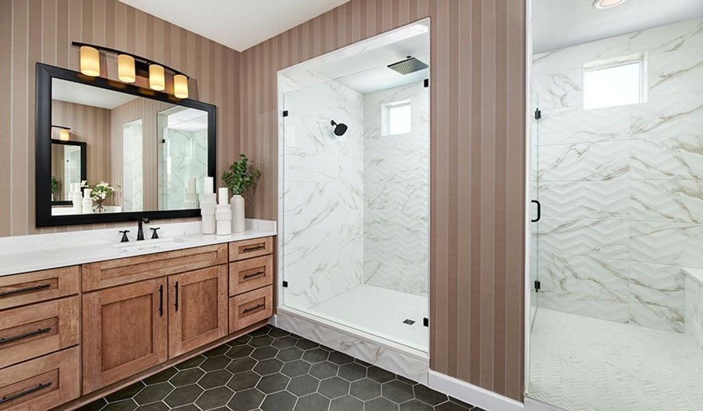 Harmon-D44H-VistaPinesAtCrystalValley Primary Bathroom