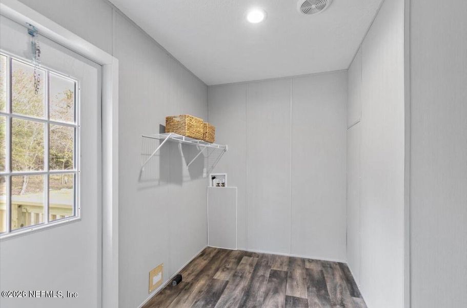 Spacious, unfurnished interior of a new home in , Jacksonville (Image 15). Spacious, unfurnished interior of a new home in , Jacksonville (Image 15).