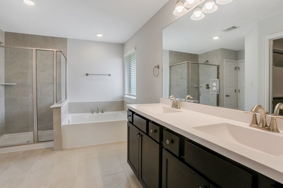 Furnished interior view inside a new home in Bayou Maison, Texas City (Image 8). Furnished interior view inside a new home in Bayou Maison, Texas City (Image 8).