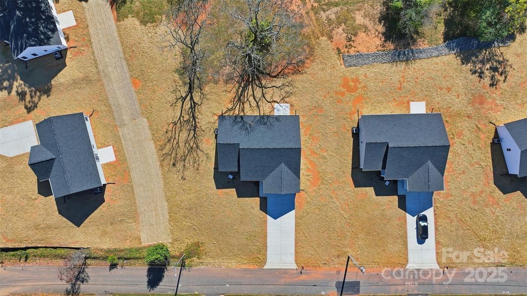 Image 36 of a home in .