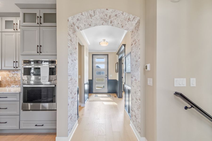 Representative furnished interior of a home built from the Huxley by Fischer Homes in Veranda Manor, Canton (Image 10).