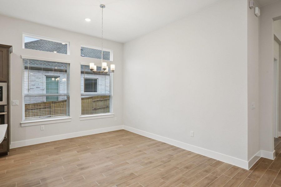 Spacious, unfurnished interior of a new home in 6 Creeks, Kyle (Image 22).