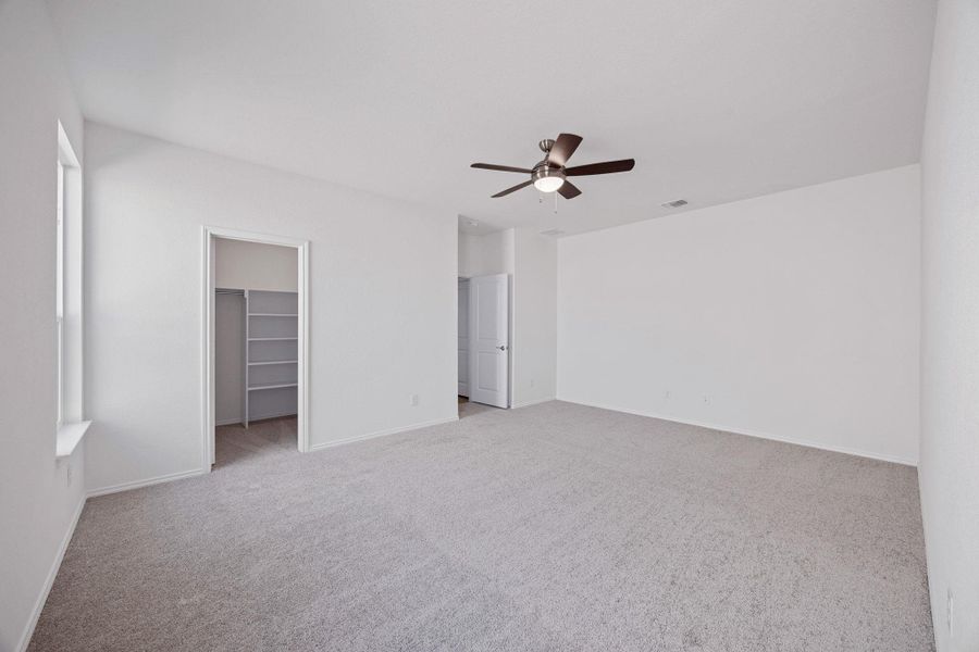 Spacious, unfurnished interior of a new home in Salerno - Classic Collection, Round Rock (Image 22). Spacious, unfurnished interior of a new home in Salerno - Classic Collection, Round Rock (Image 22).