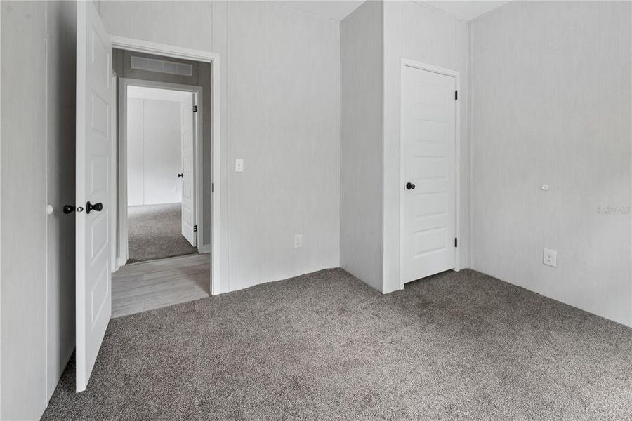 Spacious, unfurnished interior of a new home in , Starke (Image 27).