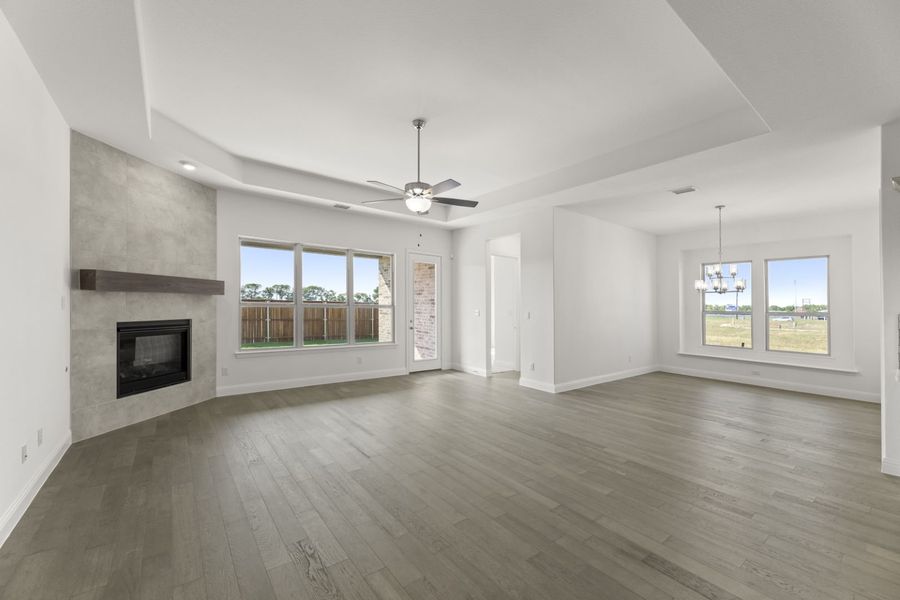 Spacious, unfurnished interior of a new home in River Ranch, Van (Image 17).