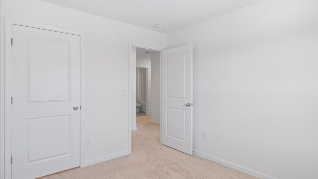 Spacious, unfurnished interior of a new home in Mary's Pointe, Clinton (Image 19).