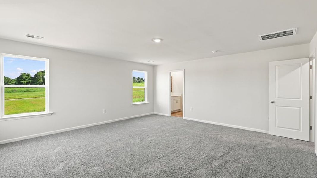 Spacious, unfurnished interior of a new home in Baxter Village, Boiling Springs (Image 35).