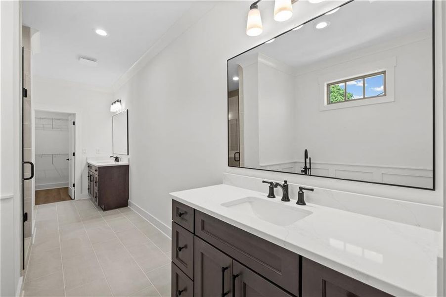 Furnished interior view inside a new home in Devin's Shire, Kennesaw (Image 13).