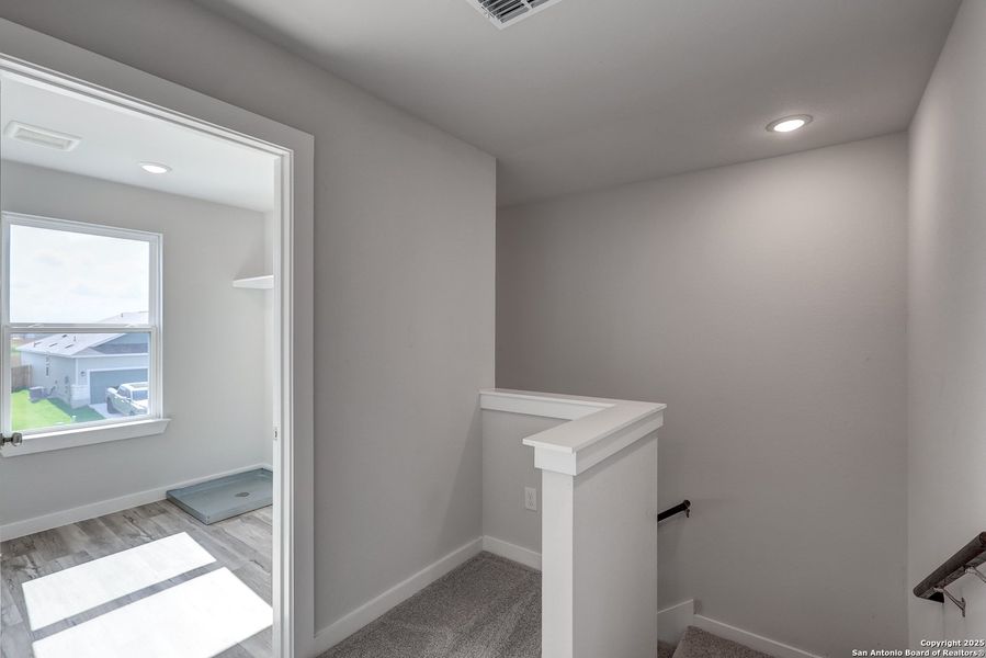 Spacious, unfurnished interior of a new home in Hiddenbrooke, Seguin (Image 32). Spacious, unfurnished interior of a new home in Hiddenbrooke, Seguin (Image 32).