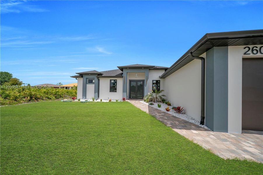 Exterior details and patio area of a home in , Lehigh Acres (Image 3).