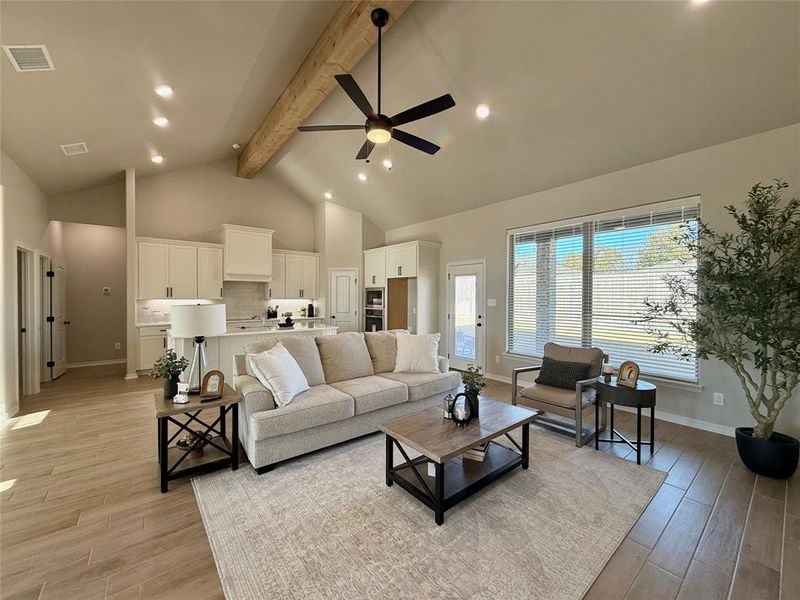 Furnished interior view inside a new home in , Lorena (Image 11).