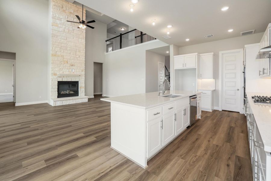 Furnished interior view inside a new home in Santa Rita Ranch, Liberty Hill (Image 10).