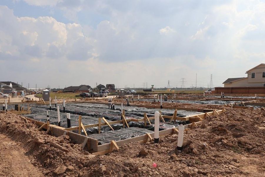 Every foundation at DWH is engineered and it’s inspected three times! We do not do “batch” testing. Rest easy knowing your foundation comes with a 10 year warranty. Every foundation at DWH is engineered and it’s inspected three times! We do not do “batch” testing. Rest easy knowing your foundation comes with a 10 year warranty.