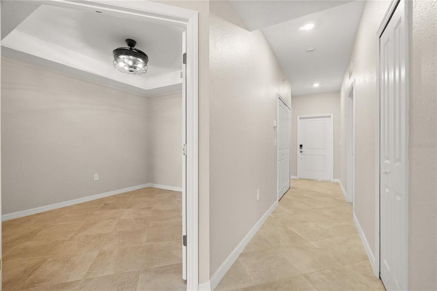 Spacious, unfurnished interior of a new home in Calusa Country Club, Lakewood Ranch (Image 47).