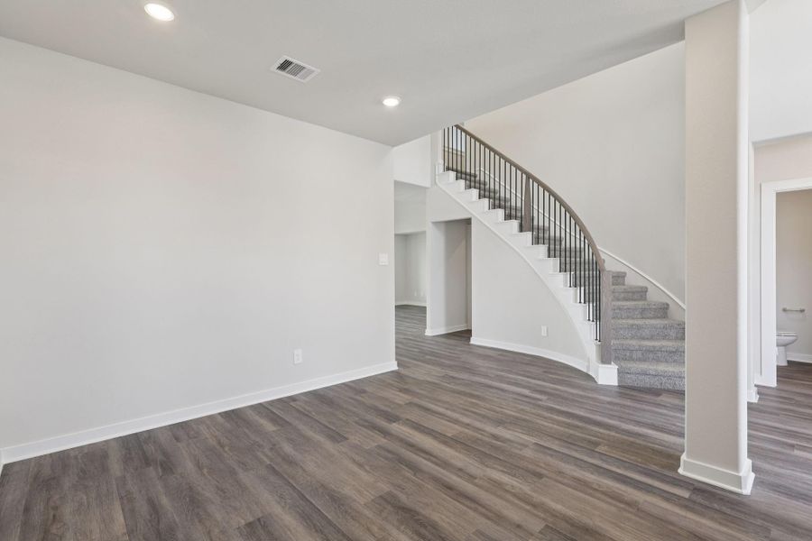 Photo is not of the actual home but is an inspirational photo of builder’s model home and may depict options, furnishings, and/or decorator features that are not included. Photo is not of the actual home but is an inspirational photo of builder’s model home and may depict options, furnishings, and/or decorator features that are not included.